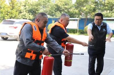 荥阳市财政局:组织开展消防应急演练及安全知识讲座